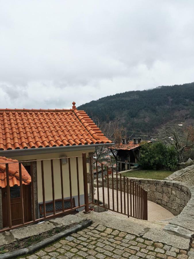 הוילה מנטגאס Casa De Sao Sebastiao מראה חיצוני תמונה